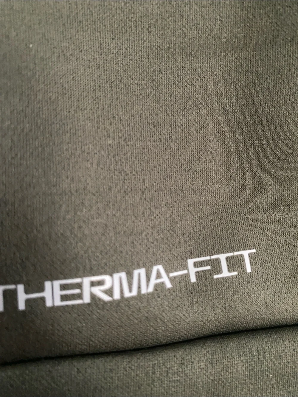 Nike pullover therma